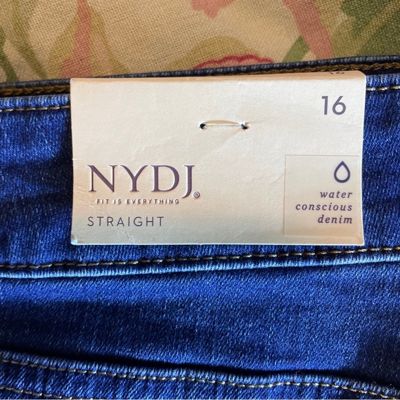 NYDJ Size 16 Jeans Blue Straight Stretch Denim Lift X Tuck Technology $119 NWT - Picture 15 of 16